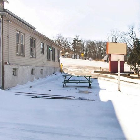 Oyo Hotel Wilkes-Barre East Eksteriør billede